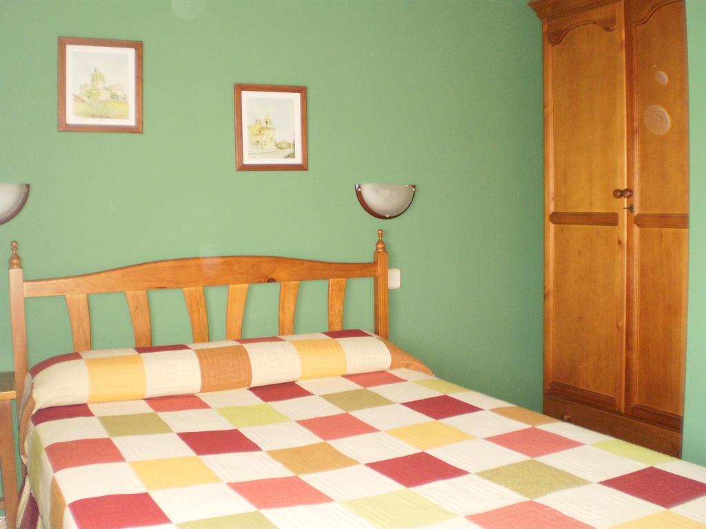Los Olmos Holiday Home Fuentiduena Luaran gambar