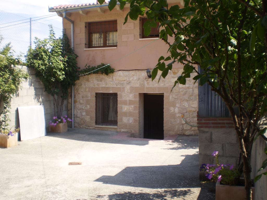 Los Olmos Holiday Home Fuentiduena Luaran gambar
