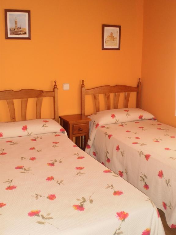 Los Olmos Holiday Home Fuentiduena Luaran gambar